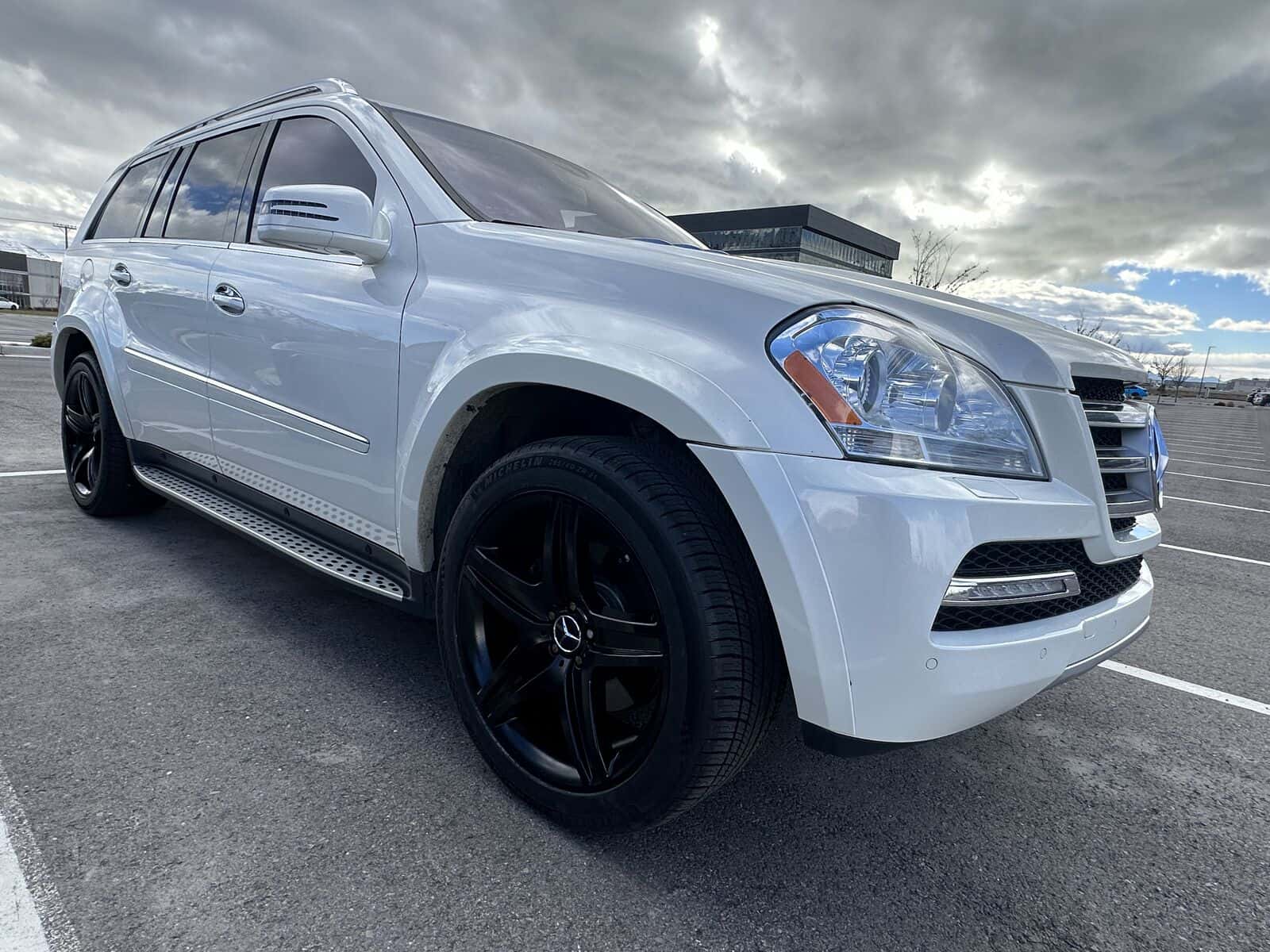 2011 Mercedes-Benz GL-Class GL 550 4MATIC